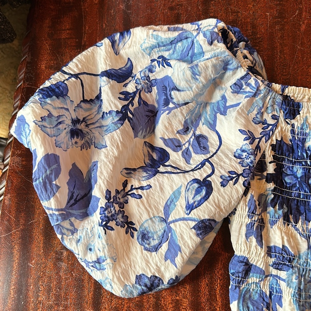 H and M floral top - Picture 2 of 3